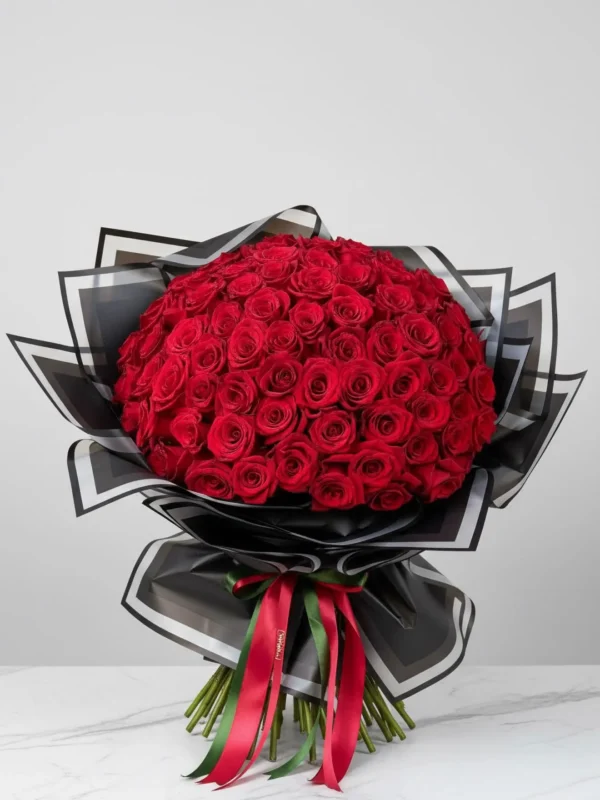 Buchet cu 101 trandafiri