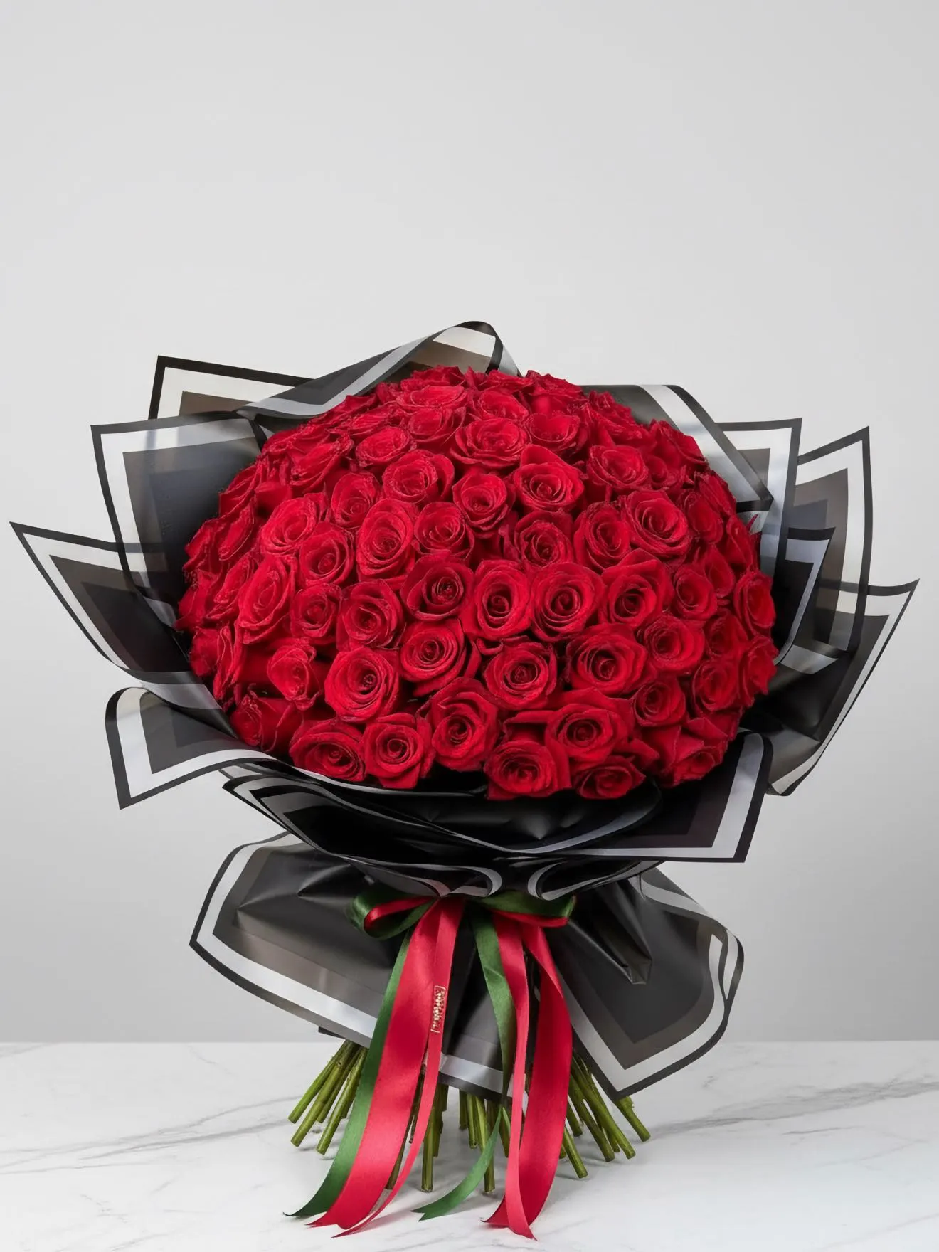Buchet cu 101 trandafiri