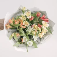 Buchet cu mix de lisianthus